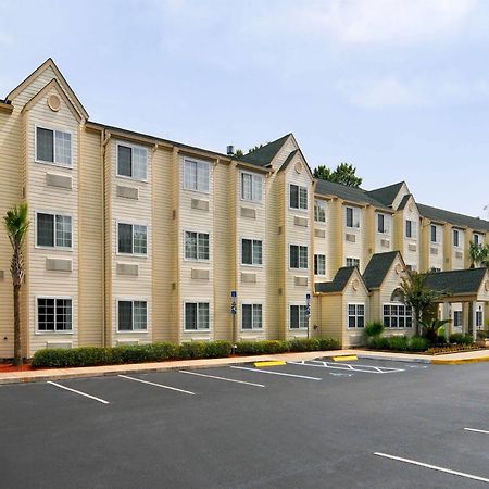 Hometown Inn & Suites Jacksonville Butler Blvd./Southpoint Εξωτερικό φωτογραφία