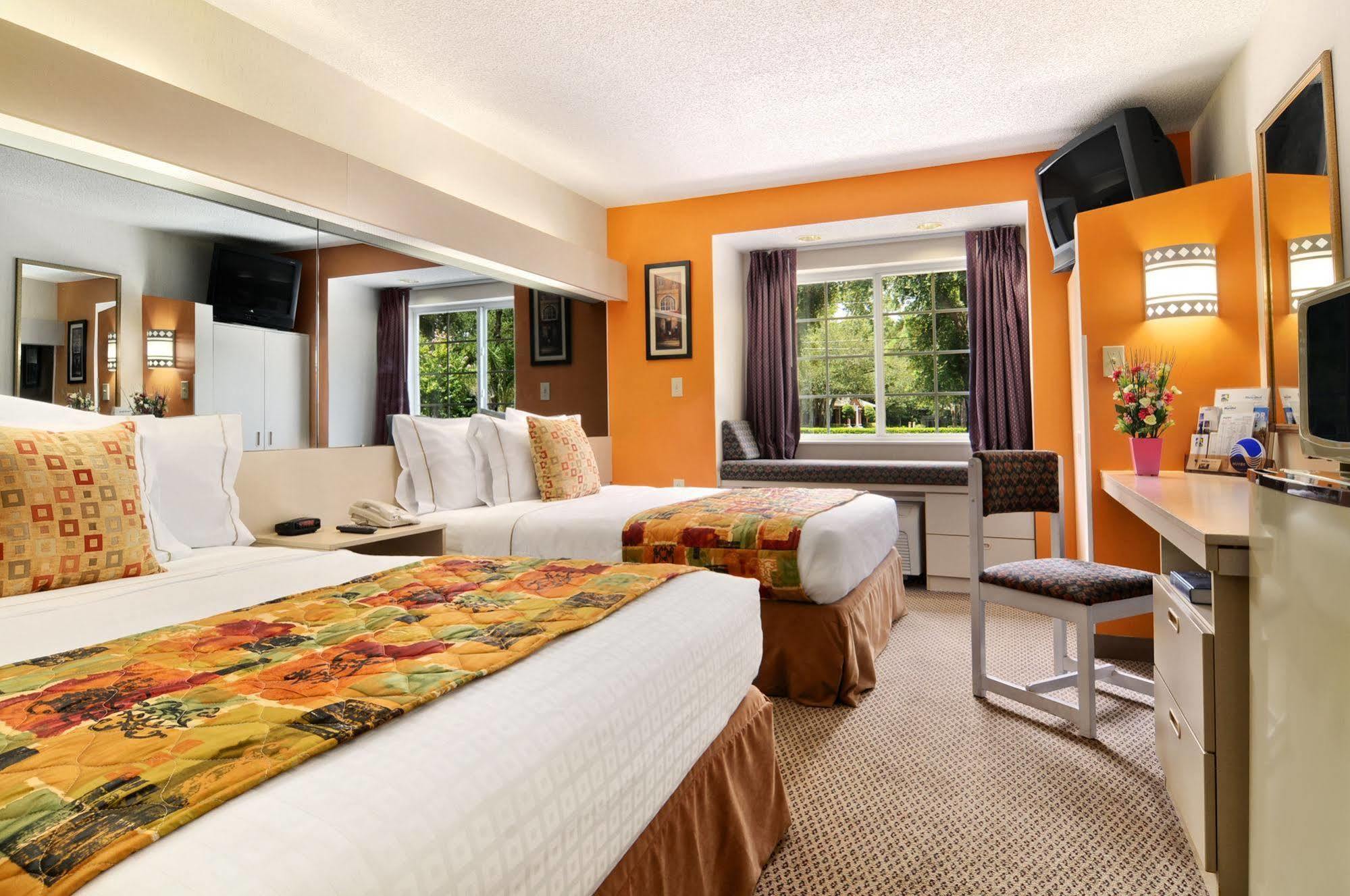 Hometown Inn & Suites Jacksonville Butler Blvd./Southpoint Εξωτερικό φωτογραφία
