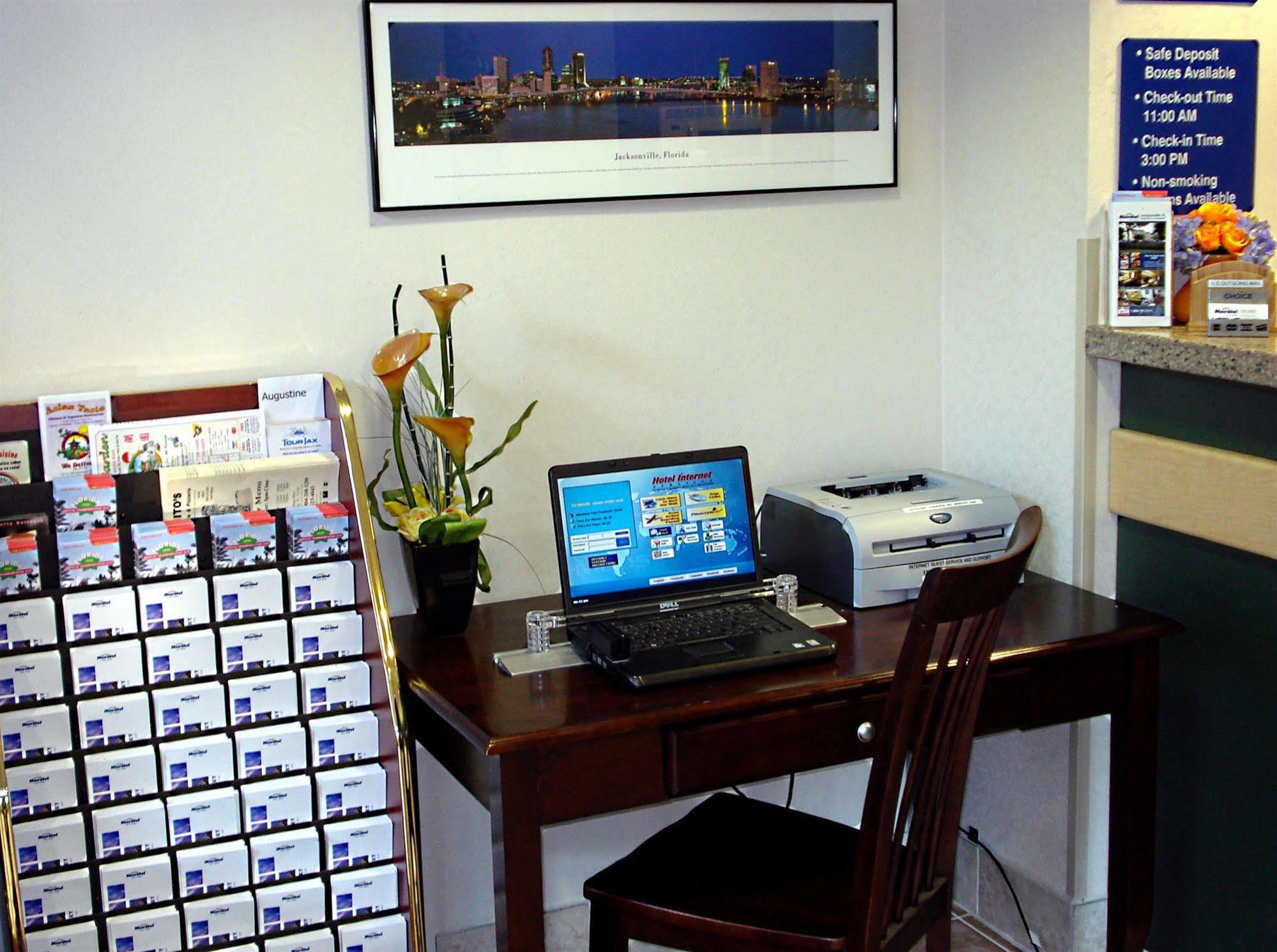 Hometown Inn & Suites Jacksonville Butler Blvd./Southpoint Επιχειρήσεις φωτογραφία